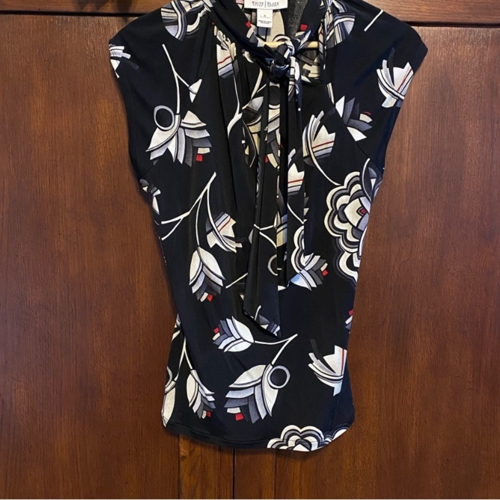 White House Black Market Black and White Patterned Blouse